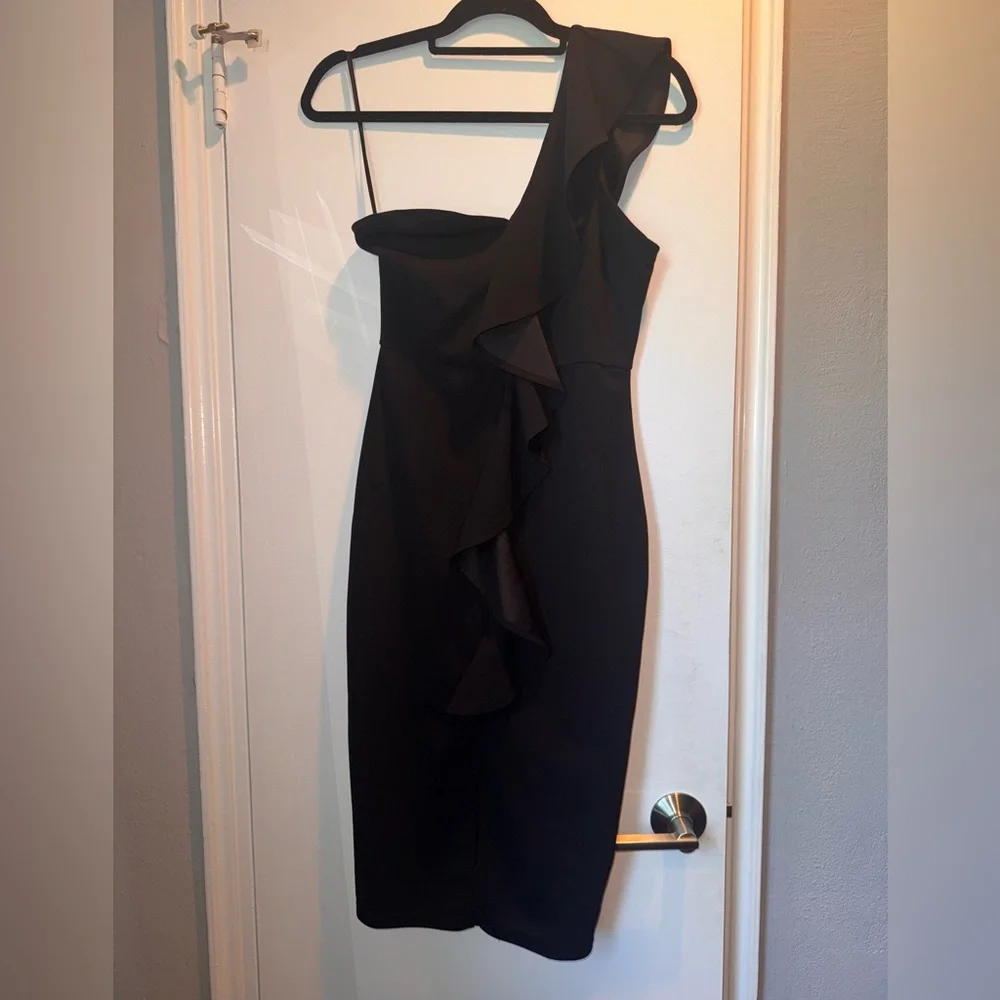 Hidden Label Ruffle Midi Dress - Picture 2 of 6